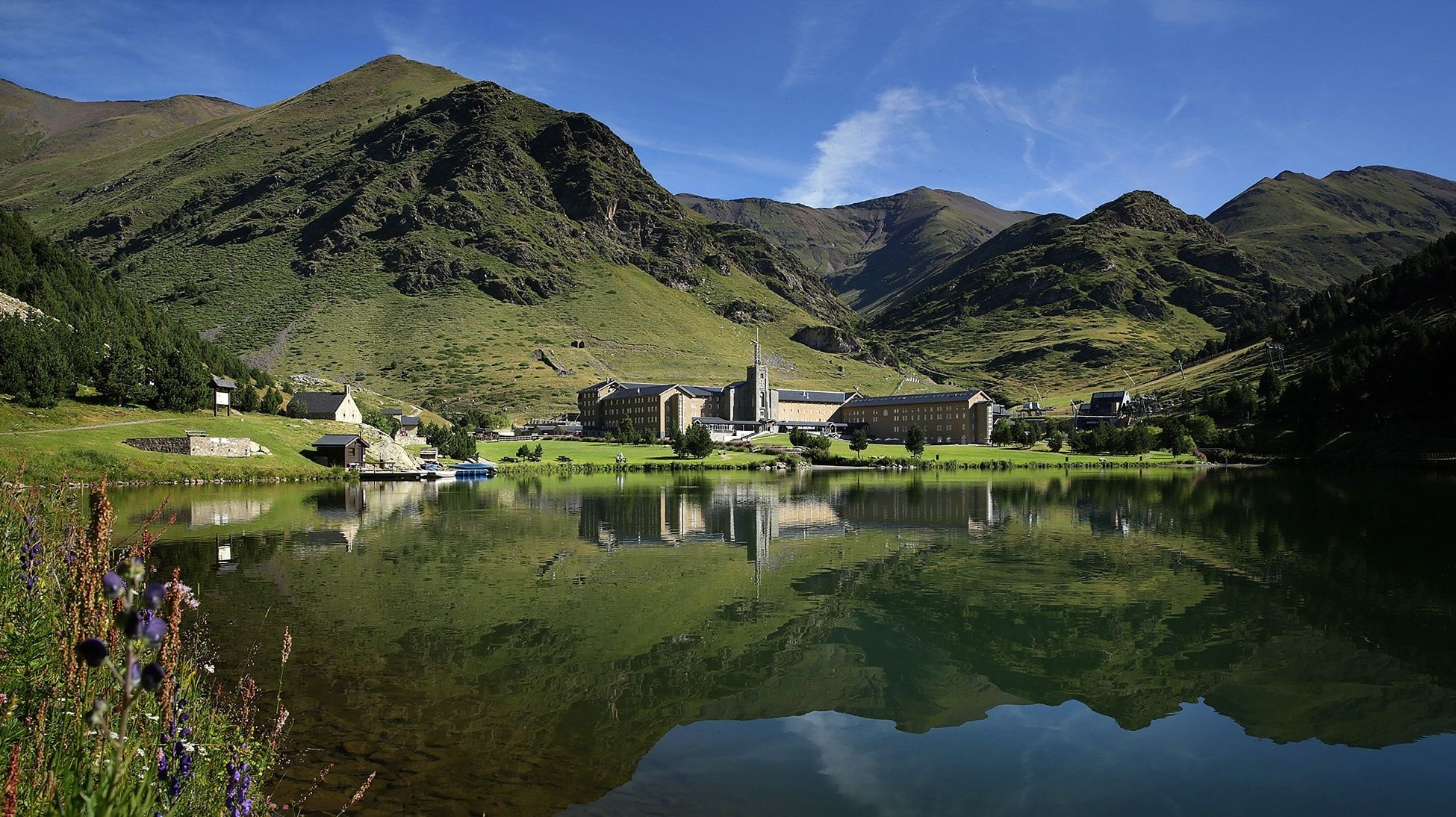 parc natural de les capçaleres del ter i del freser vall de núria vallter
